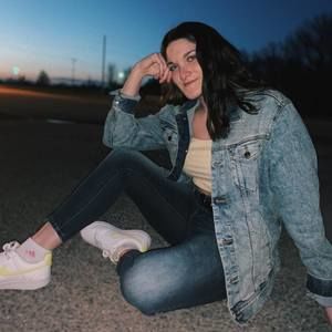 Meet your Posher, Makayla